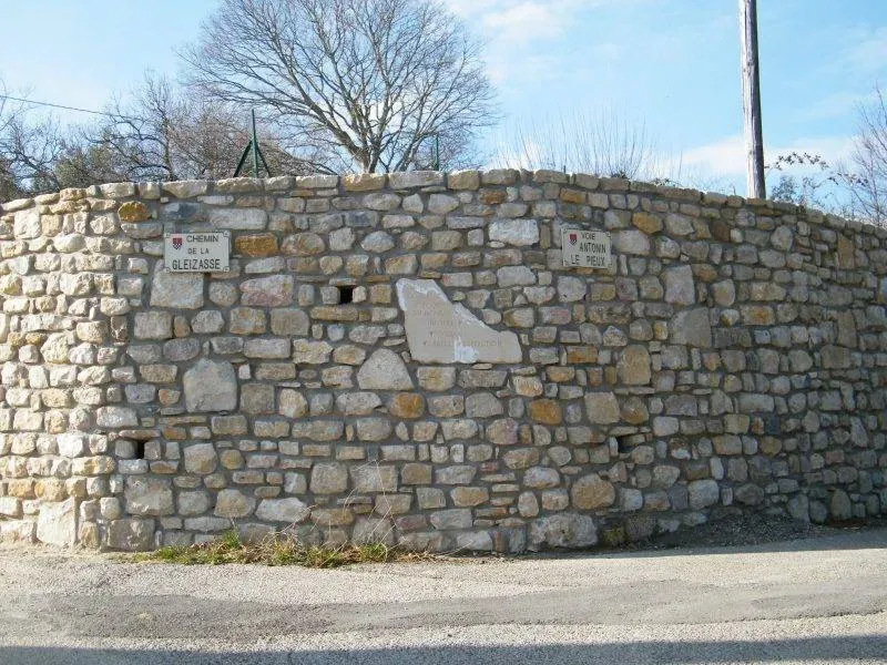 portail-pierre-vallon