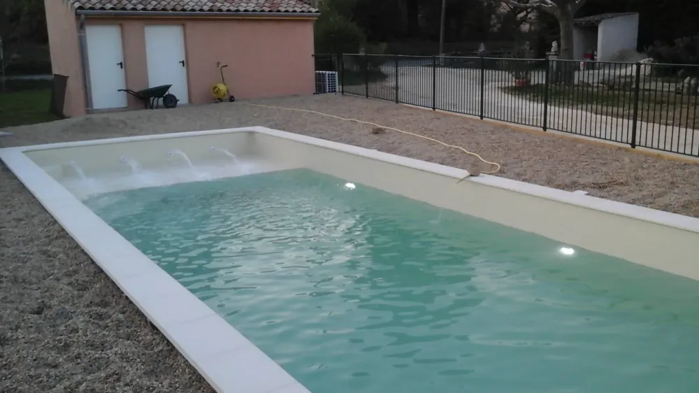Entretien de piscines à Salavas